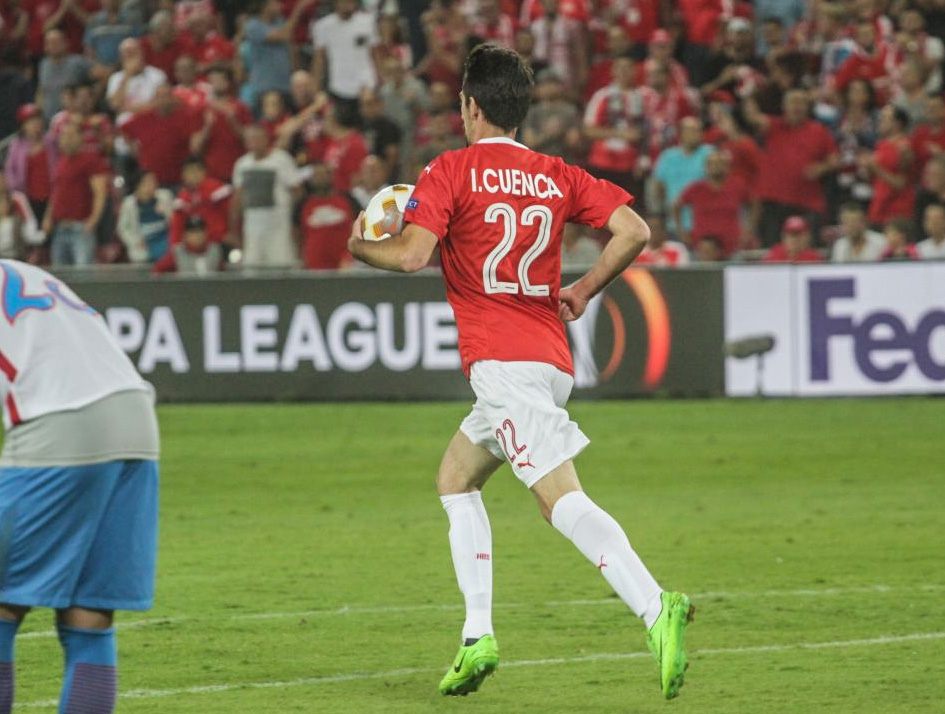 שני שערים בשני משחקים, איסאק קוונקה במפגש הליגה האירופית (צילום: בן בודה)